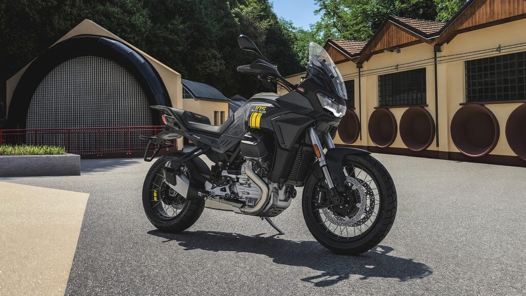 MOTO GUZZI 105TH ANNIVERSARY: Edizione speciale per celebrare i 105 anni di storia della Casa dell’Aquila 3 MotoGuzzi Stelvio 105anniversary 16 9