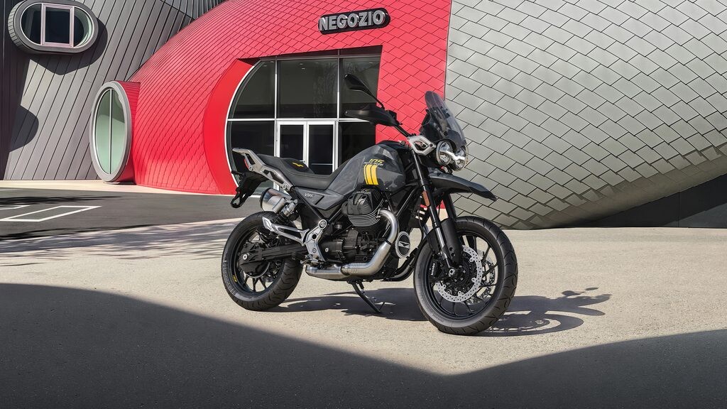MOTO GUZZI 105TH ANNIVERSARY: Edizione speciale per celebrare i 105 anni di storia della Casa dell’Aquila 2 MotoGuzzi V85 105anniversary 16 9