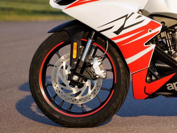 aprilia-rs-125_03.jpg