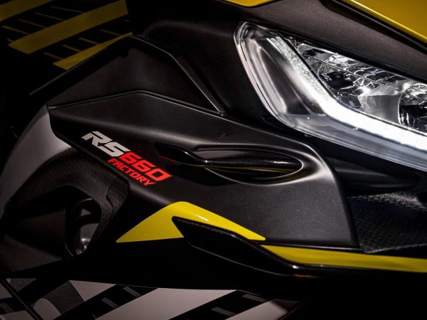 aprilia-rs-660-factory_03.jpg