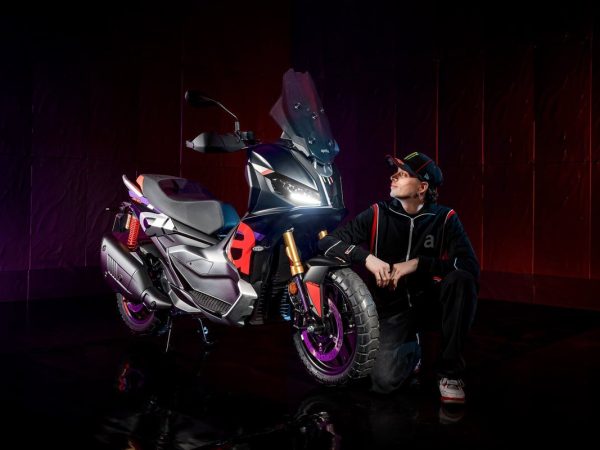 aprilia-sr-gt-rally-replica-400_06.jpg