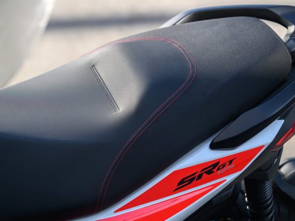 aprilia-sr-gt-sport-125_07.jpg