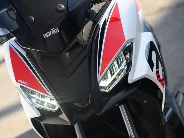 aprilia-sr-gt-sport-200_08.jpg