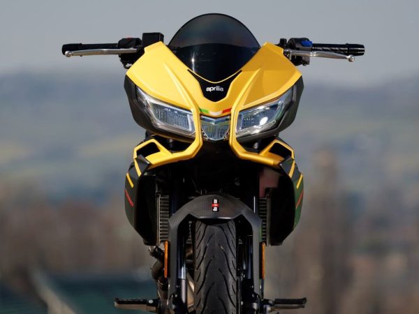 aprilia-tuono-125_04.jpg
