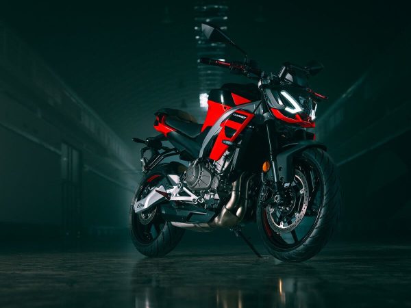 aprilia-tuono-457_05.jpg