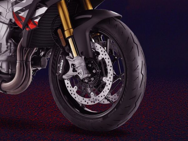 aprilia-tuono-660-factory_02.jpg