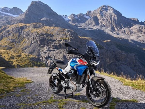 moto-guzzi-stelvio-duecento-tributo_gallery_04.jpg
