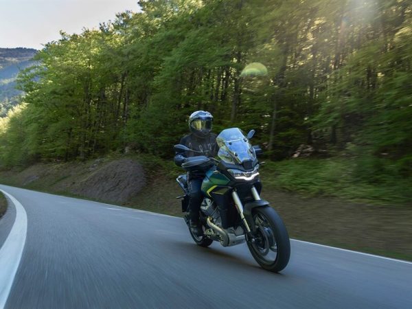 moto-guzzi-stelvio-pff-rider-assistance-solution_gallery_07.jpg