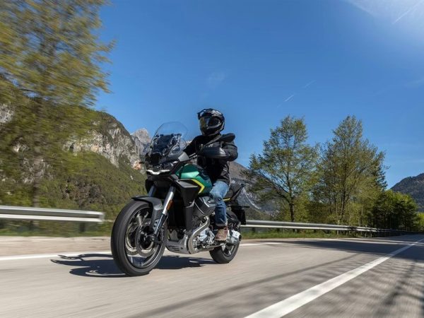 moto-guzzi-stelvio-pff-rider-assistance-solution_gallery_08.jpg