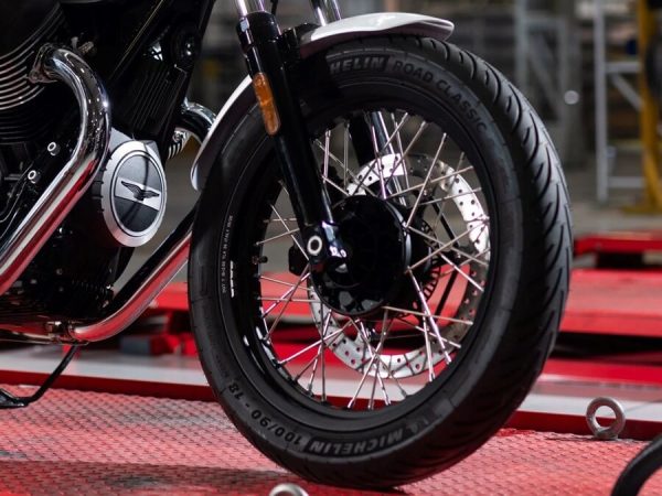 moto-guzzi-v7-special_gallery_03.jpg