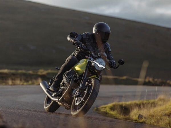 moto-guzzi-v7-sport_gallery_08.jpg