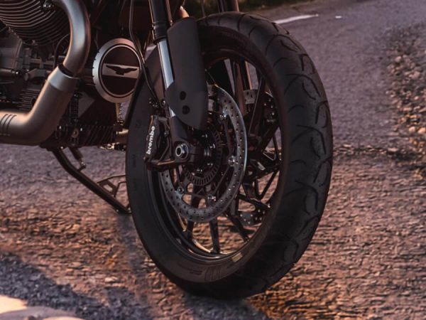 moto-guzzi-v85-strada_gallery_02.jpg