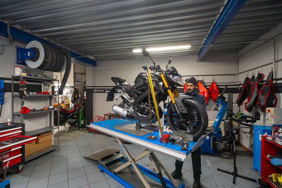 Chi siamo 9 officina_04