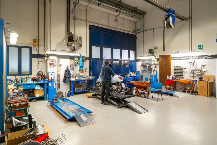 Chi siamo 10 officina_05