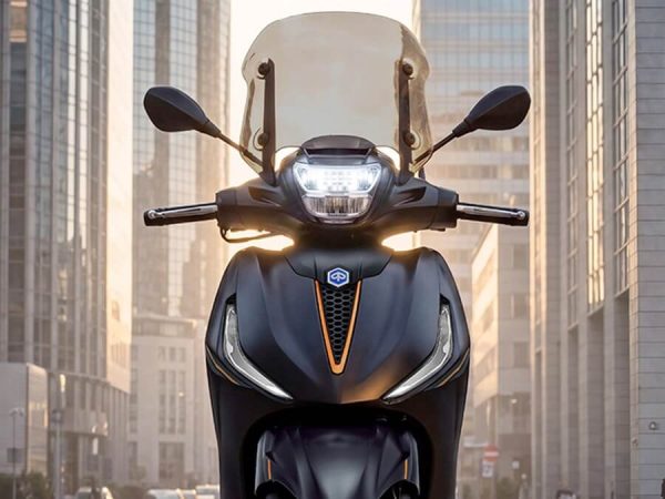 piaggio-beverly-25th-anniversary-310_gallery_02.jpg