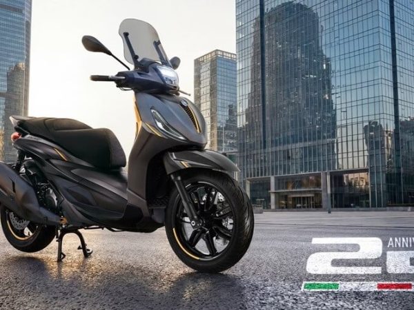 piaggio-beverly-25th-anniversary-310_gallery_04.jpg