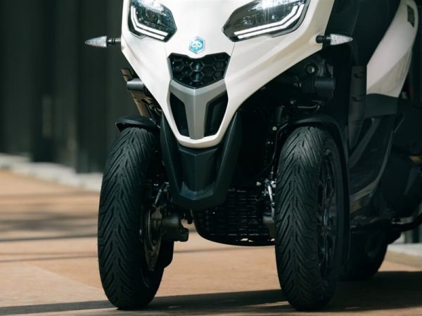 piaggio-mp3-310_gallery_02.jpg