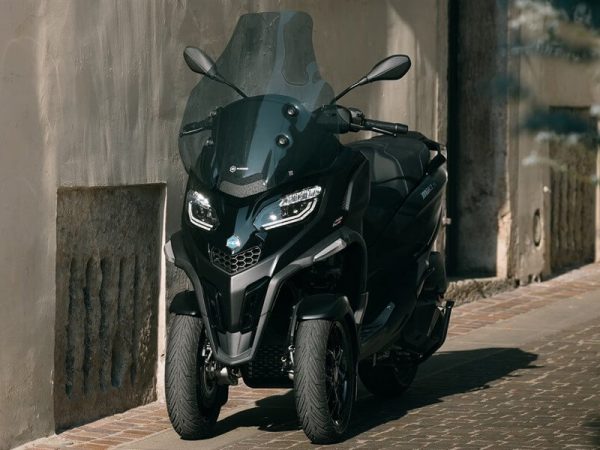 piaggio-mp3-sport-400_gallery_01.jpg