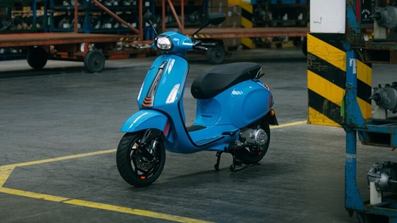 promo-vespa-sprint-back-to-the-city-mode