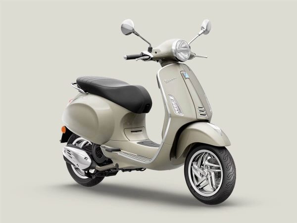 vespa-primavera-125_01.jpg