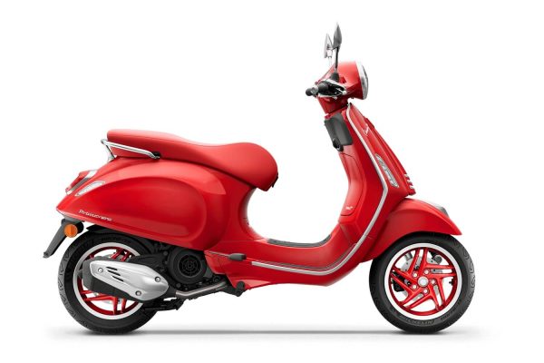 vespa-primavera-150-red.jpg