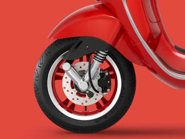 vespa-primavera-elettrica-45-red_03.jpg